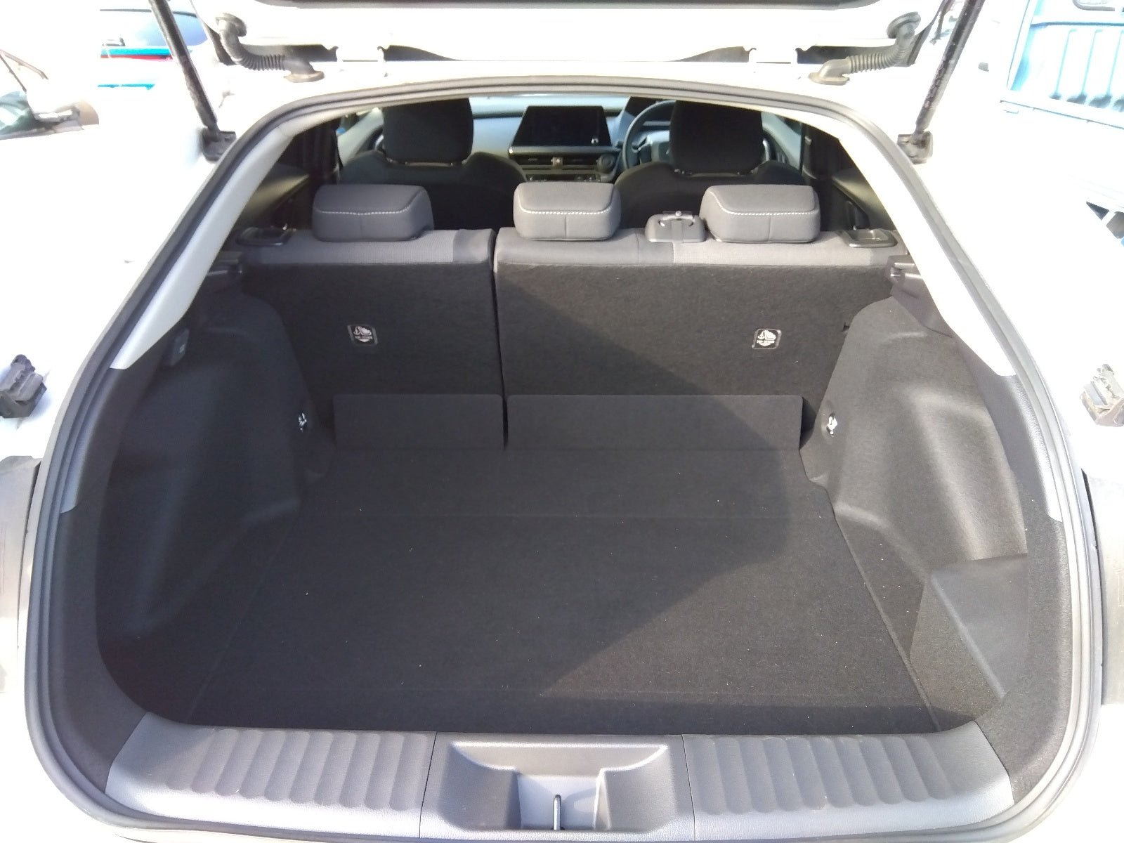 TOYOTA PRIUS-HV G-2023