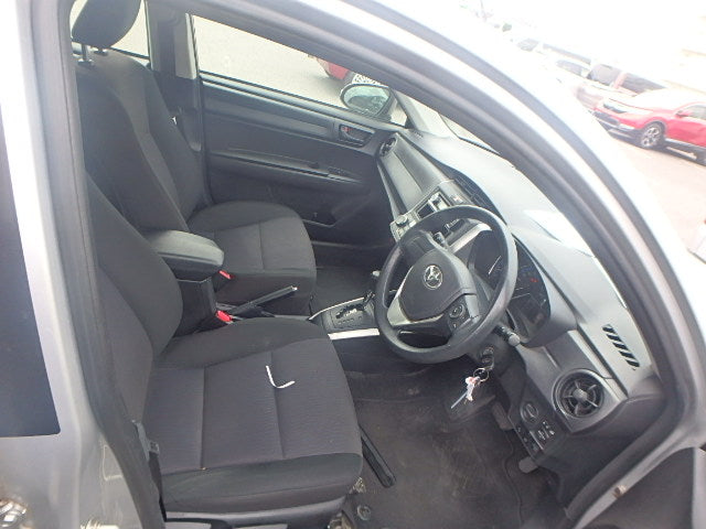 TOYOTA COROLLA FIELDER HYBRID 2019 X