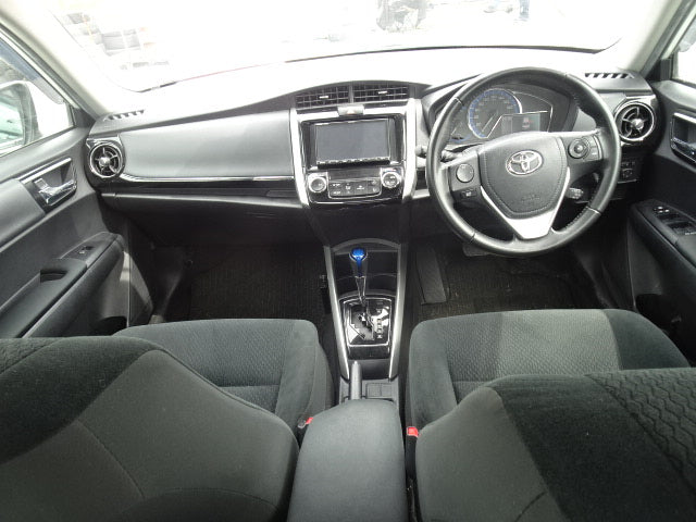 TOYOTA COROLLA AXIO HYBRID 2019 X