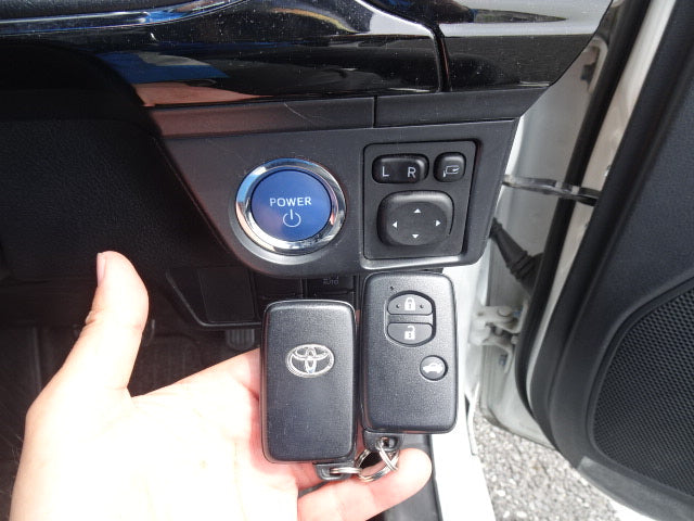 TOYOTA COROLLA AXIO HYBRID 2019 G