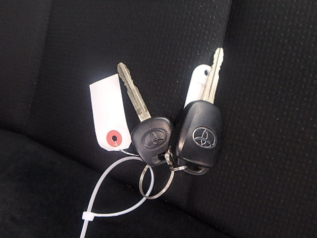 TOYOTA COROLLA AXIO HYBRID 2019 X