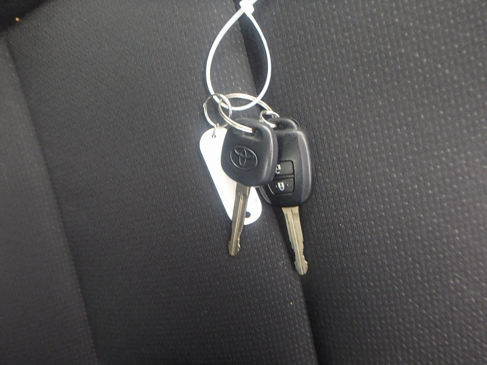 TOYOTA COROLLA AXIO-HYBRID-2019