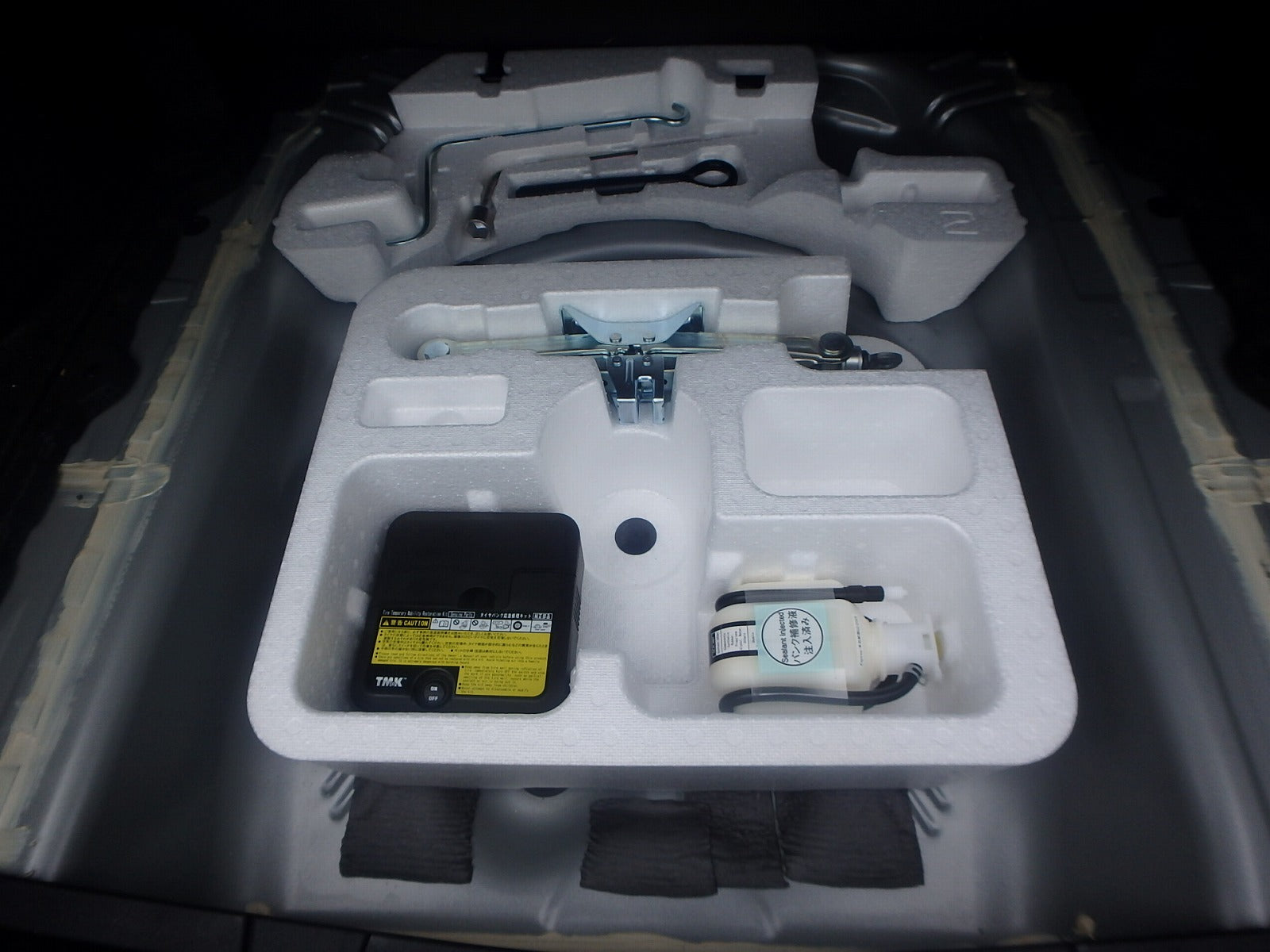 TOYOTA COROLLA AXIO-HYBRID-2019