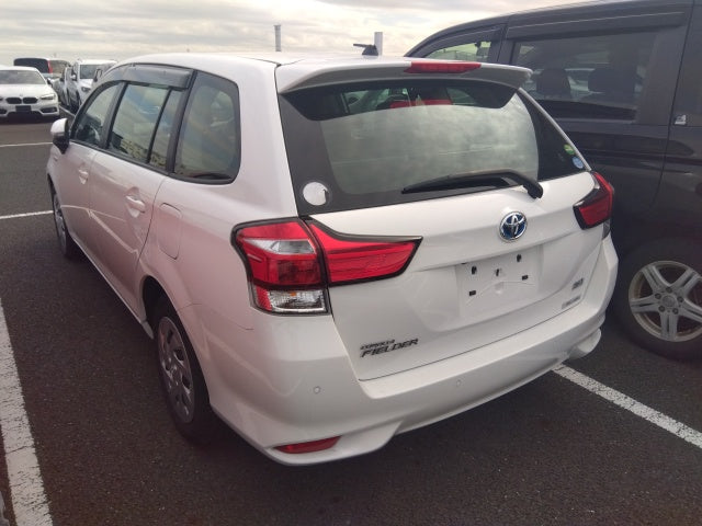 TOYOTA COROLLA FIELDER--HYBRID--2019