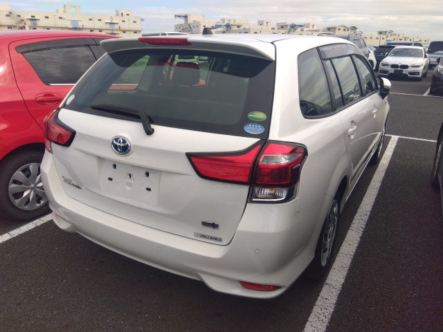 TOYOTA COROLLA FIELDER--HYBRID--2019