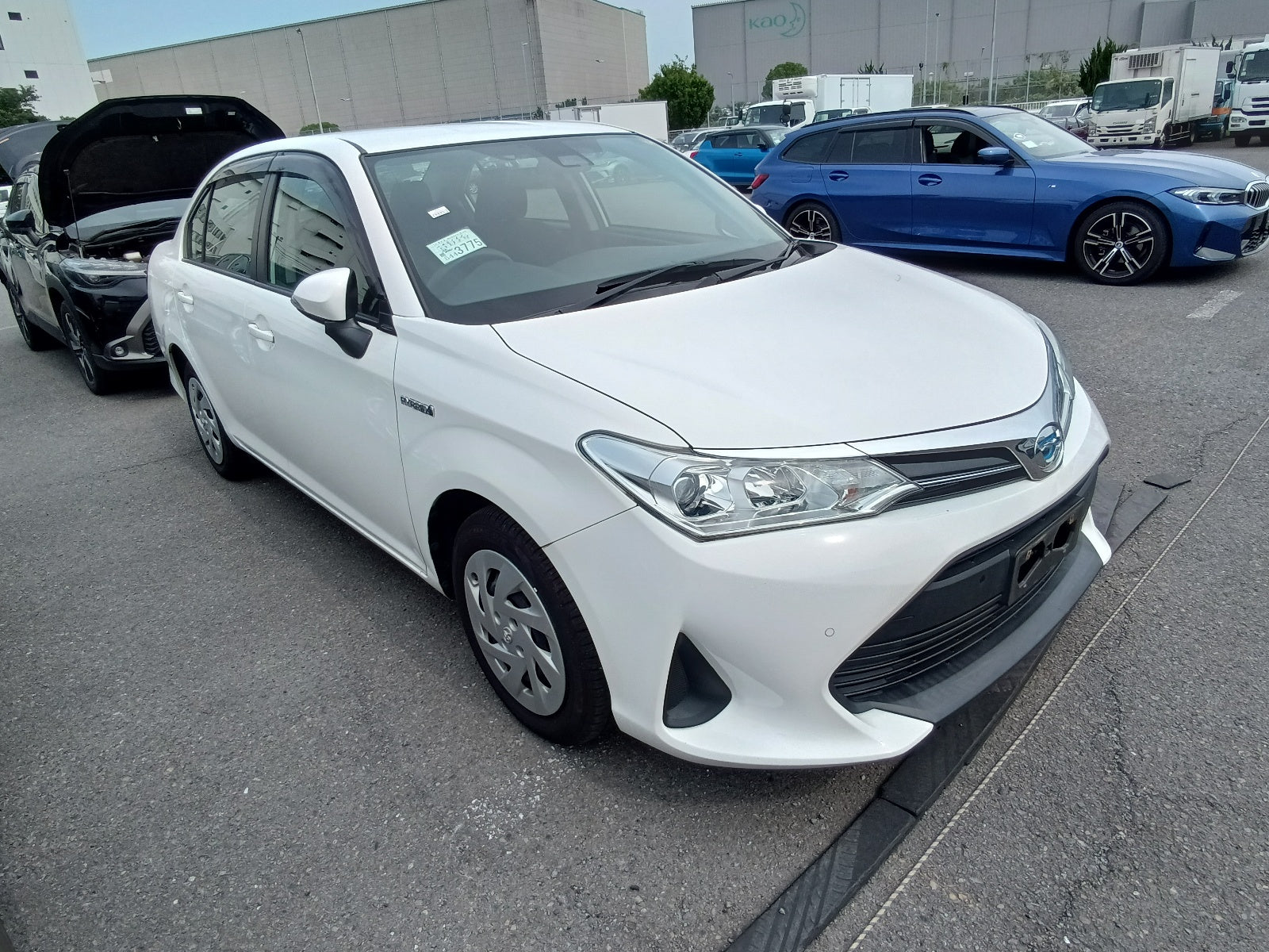 TOYOTA COROLLA AXIO-HYBRID EX-2020 WHITE