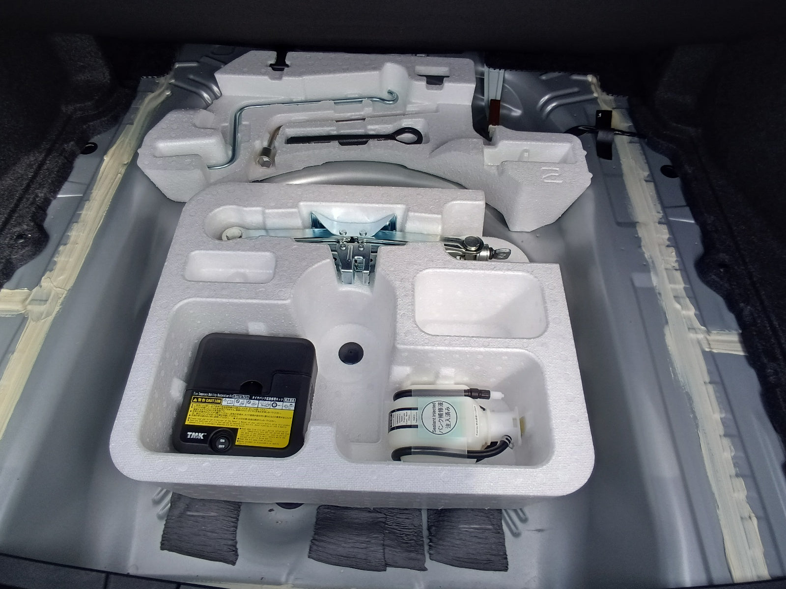 TOYOTA COROLLA AXIO-HYBRID EX-2020