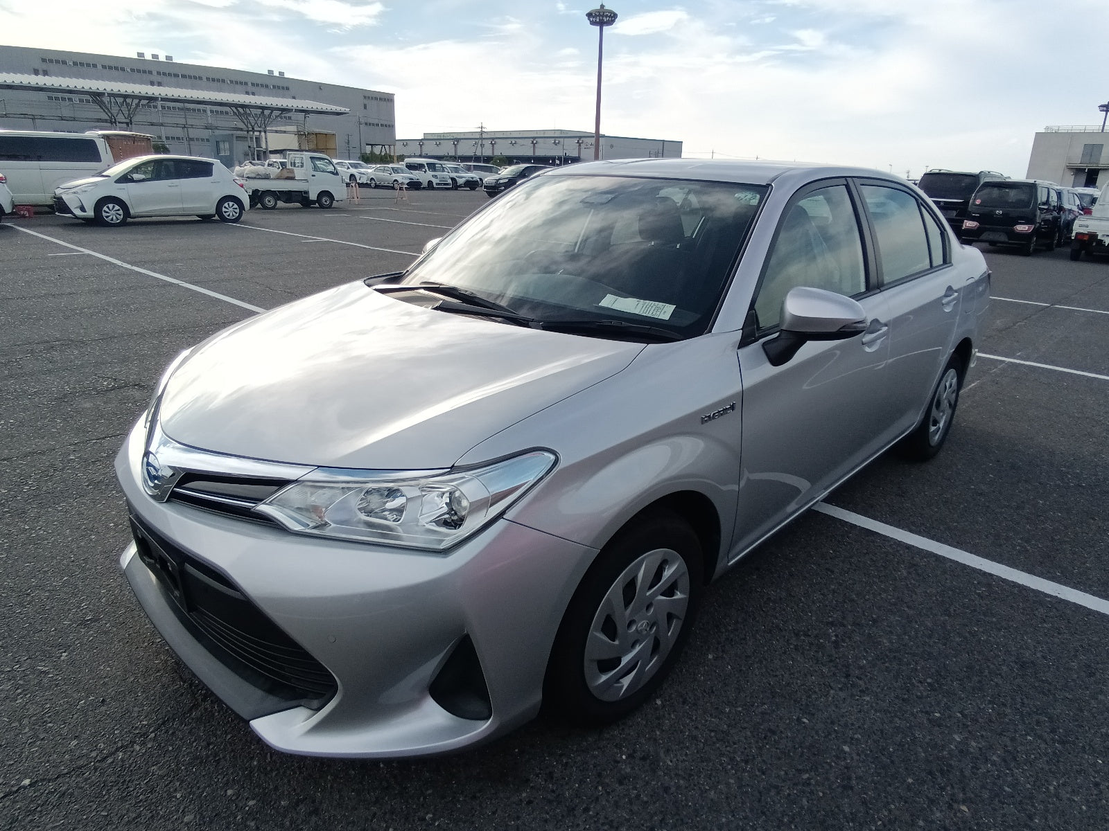 TOYOTA COROLLA AXIO-HYBRID EX-2020-SILVER