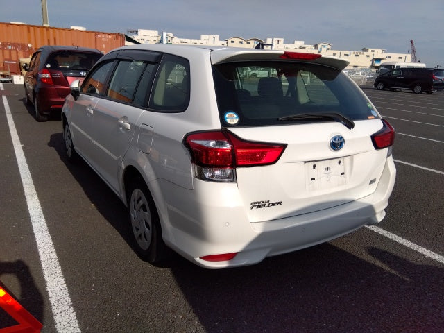 TOYOTA COROLLA FIELDER-HYBRID EX-2020 WHITE