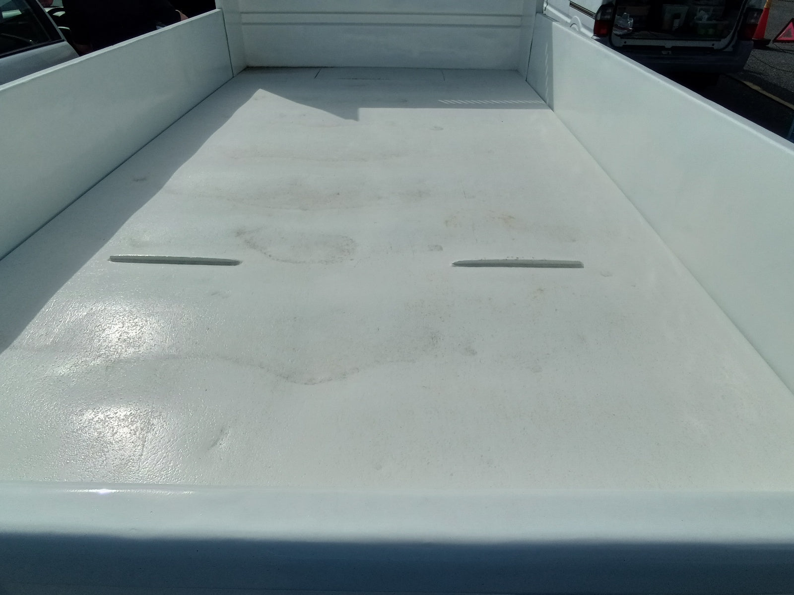 ISUZU ELF-Truck-2000