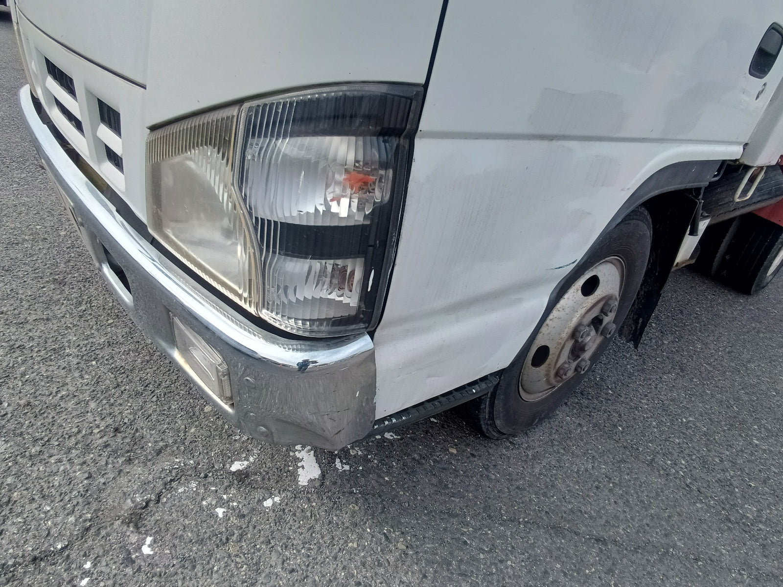ISUZU ELF 2005- WHITE