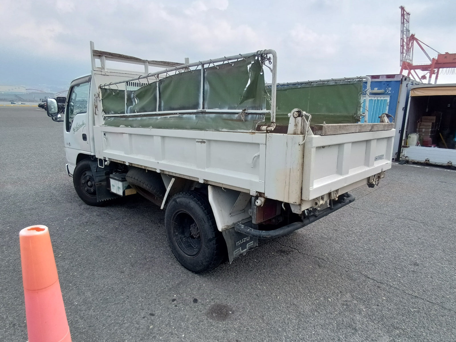 ISUZU ELF-Truck-2004