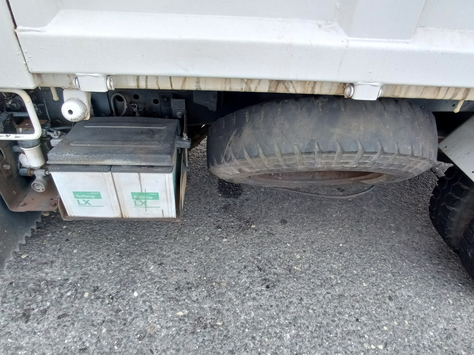 ISUZU ELF-Truck-2004