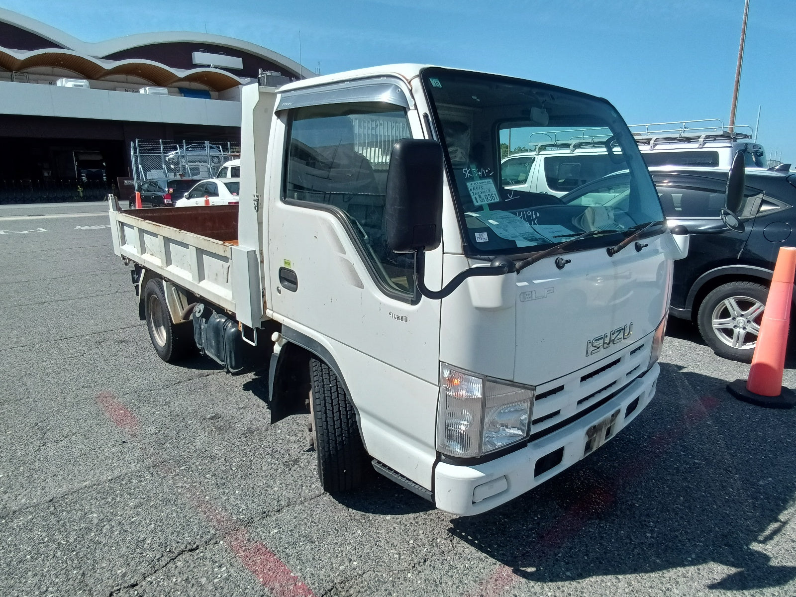 ISUZU ELF 2007 white