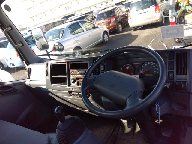 ISUZU ELF-FLAT BODY-2011