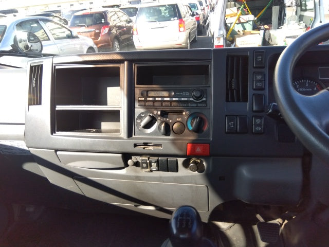 ISUZU ELF-FLAT BODY-2011