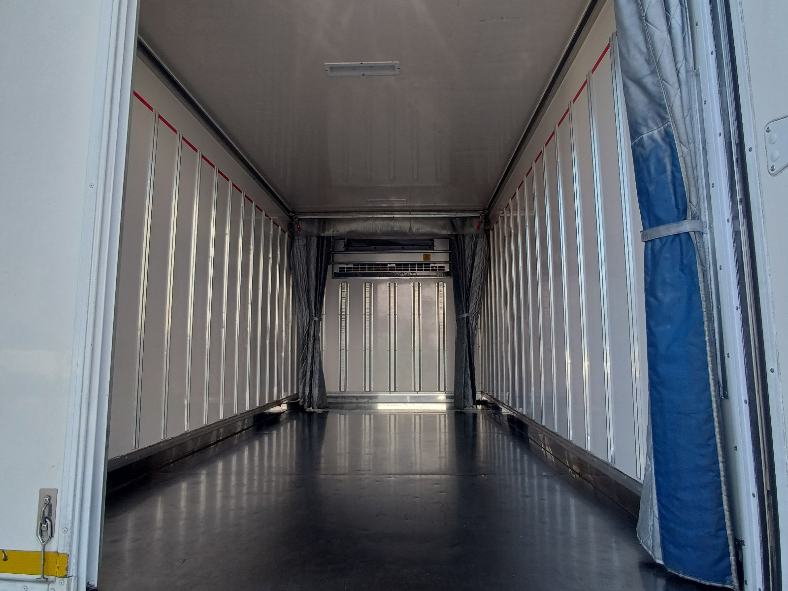 ISUZU ELF-WIDE. LONG -2020