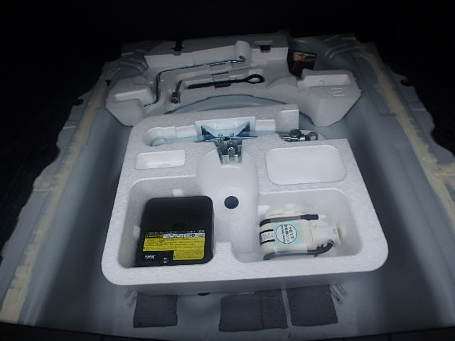 TOYOTA AXIO HYBRID 2019 X