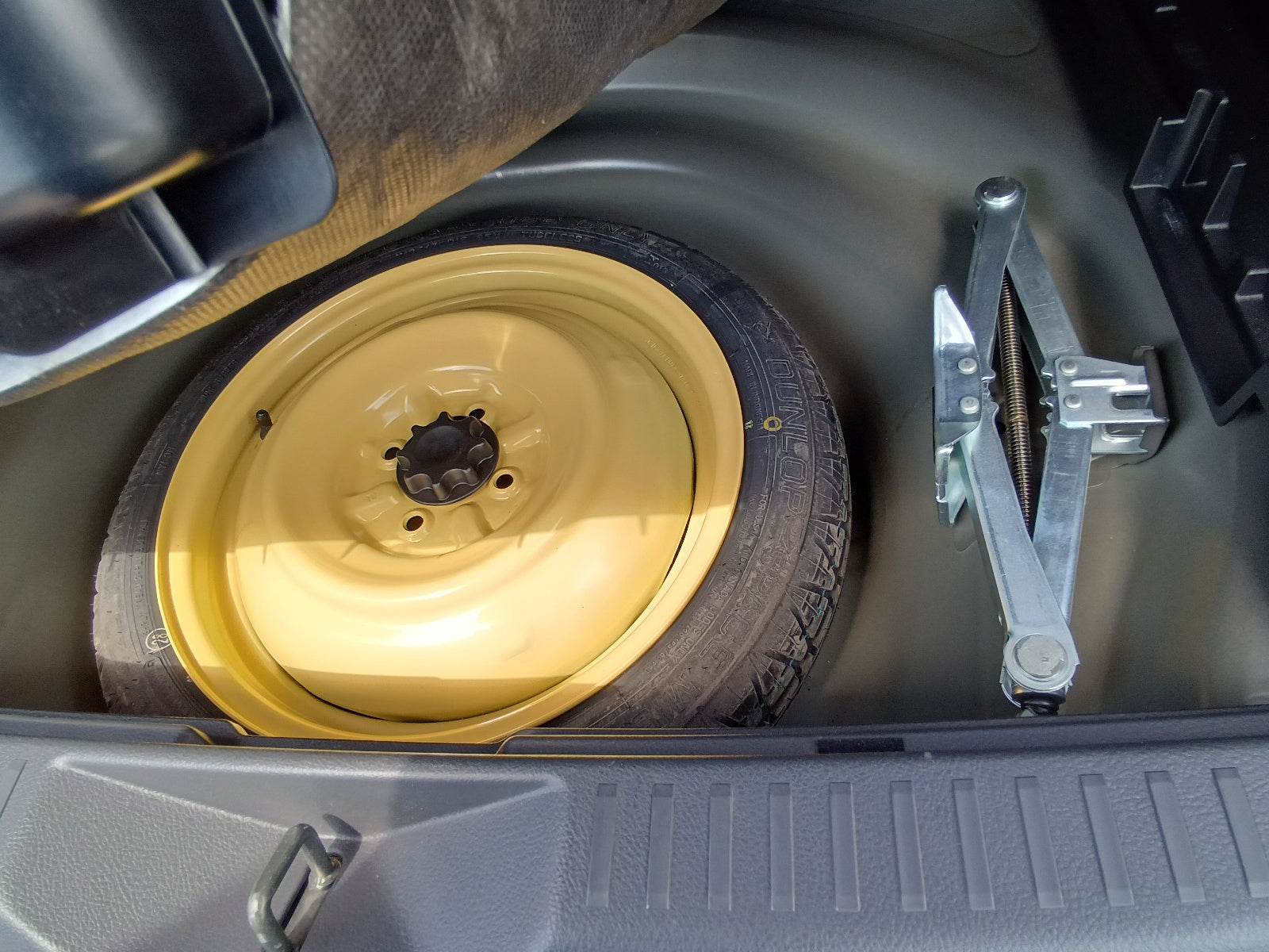 TOYOTA COROLLA FIELDER-X-2006