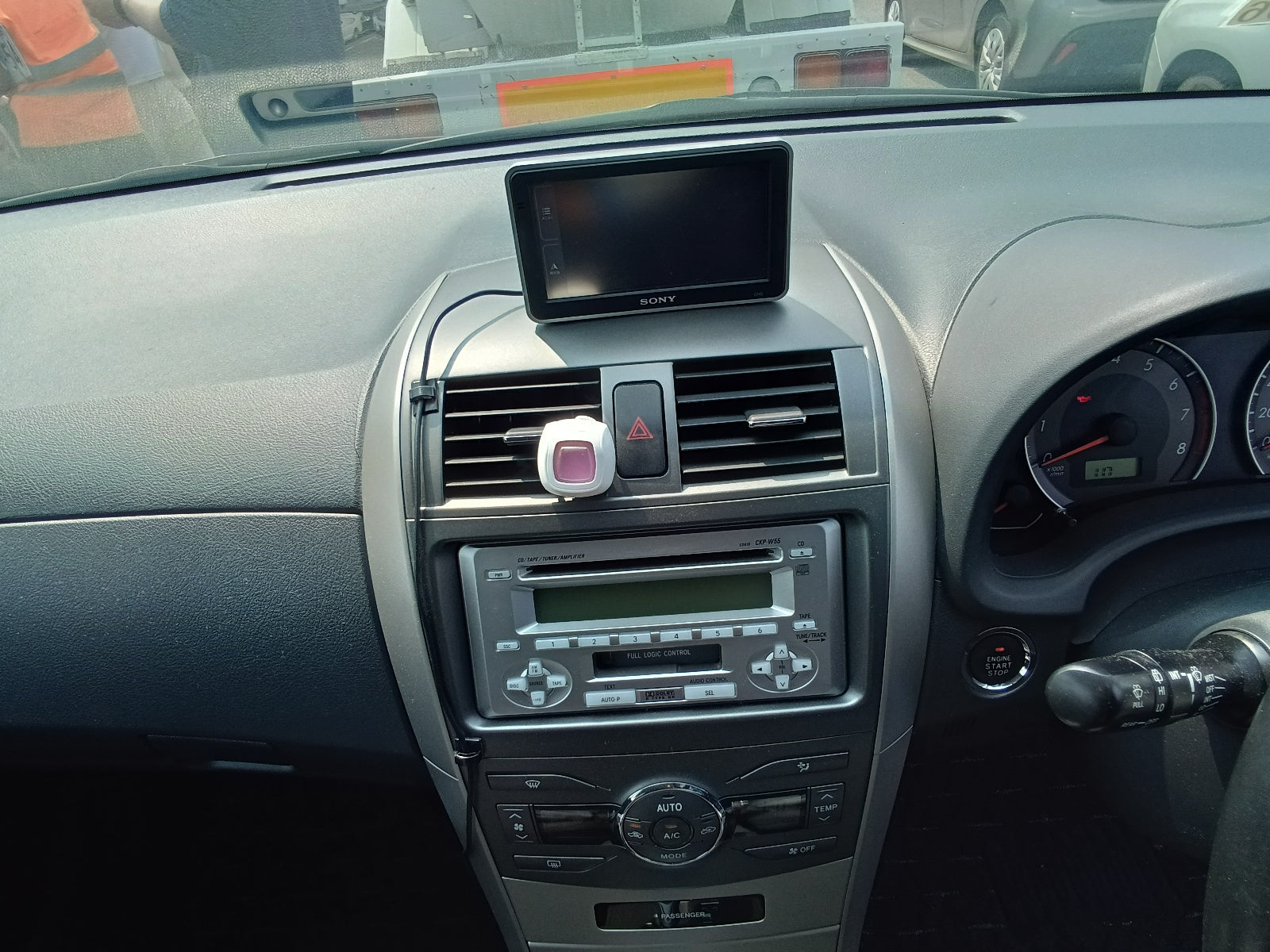 TOYOTA COROLLA FIELDER-1.5X G EDITION