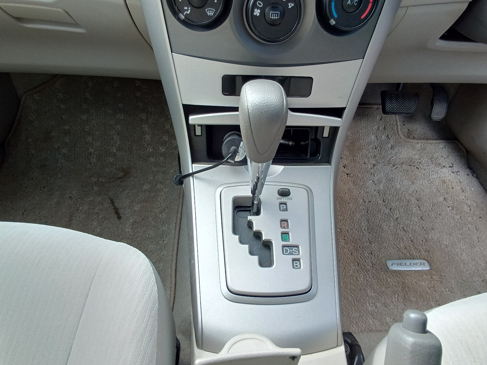 TOYOTA COROLLA FIELDER 2007 red