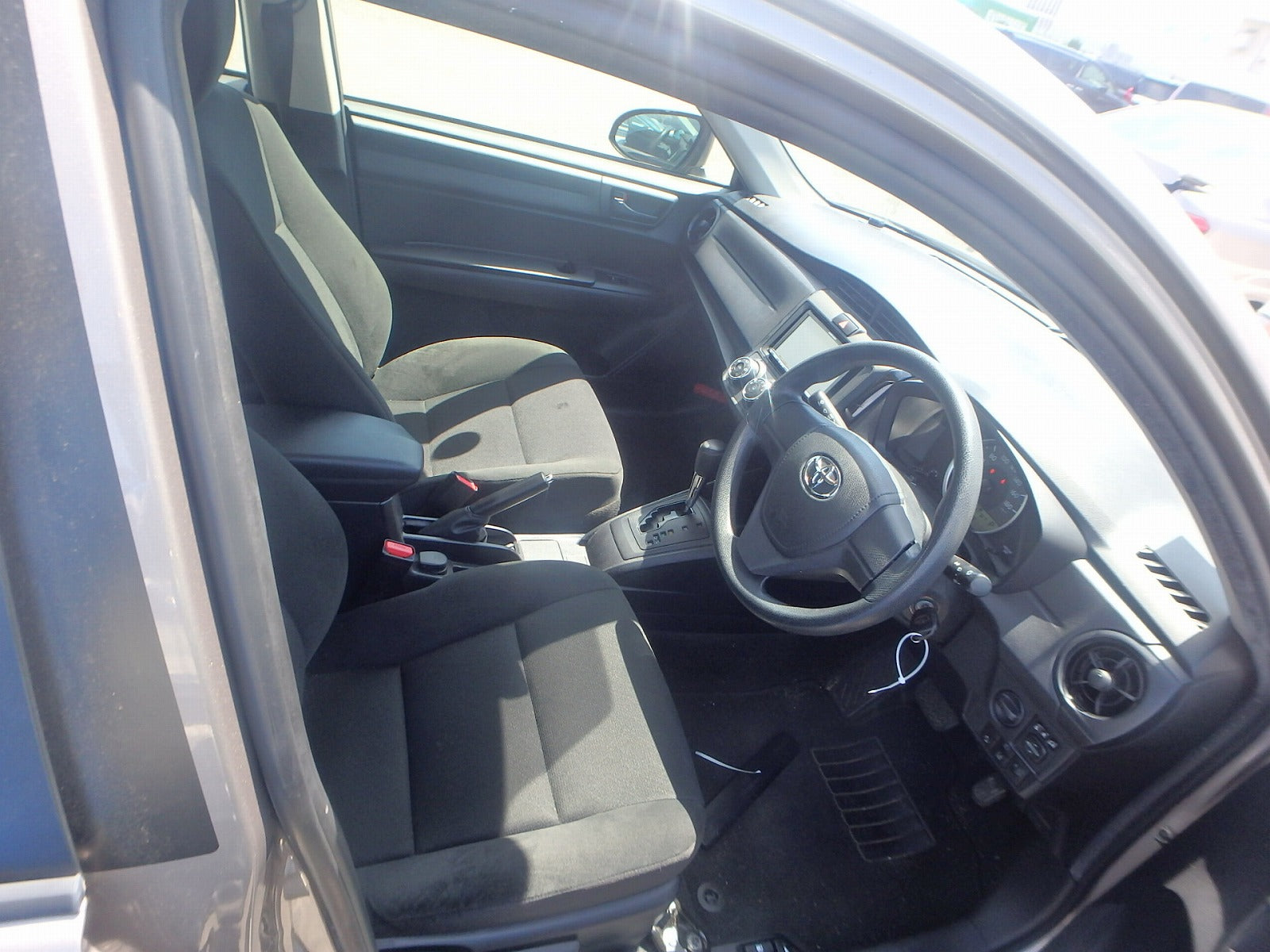 TOYOTA COROLLA AXIO-1.5X AWD 4WD-2019