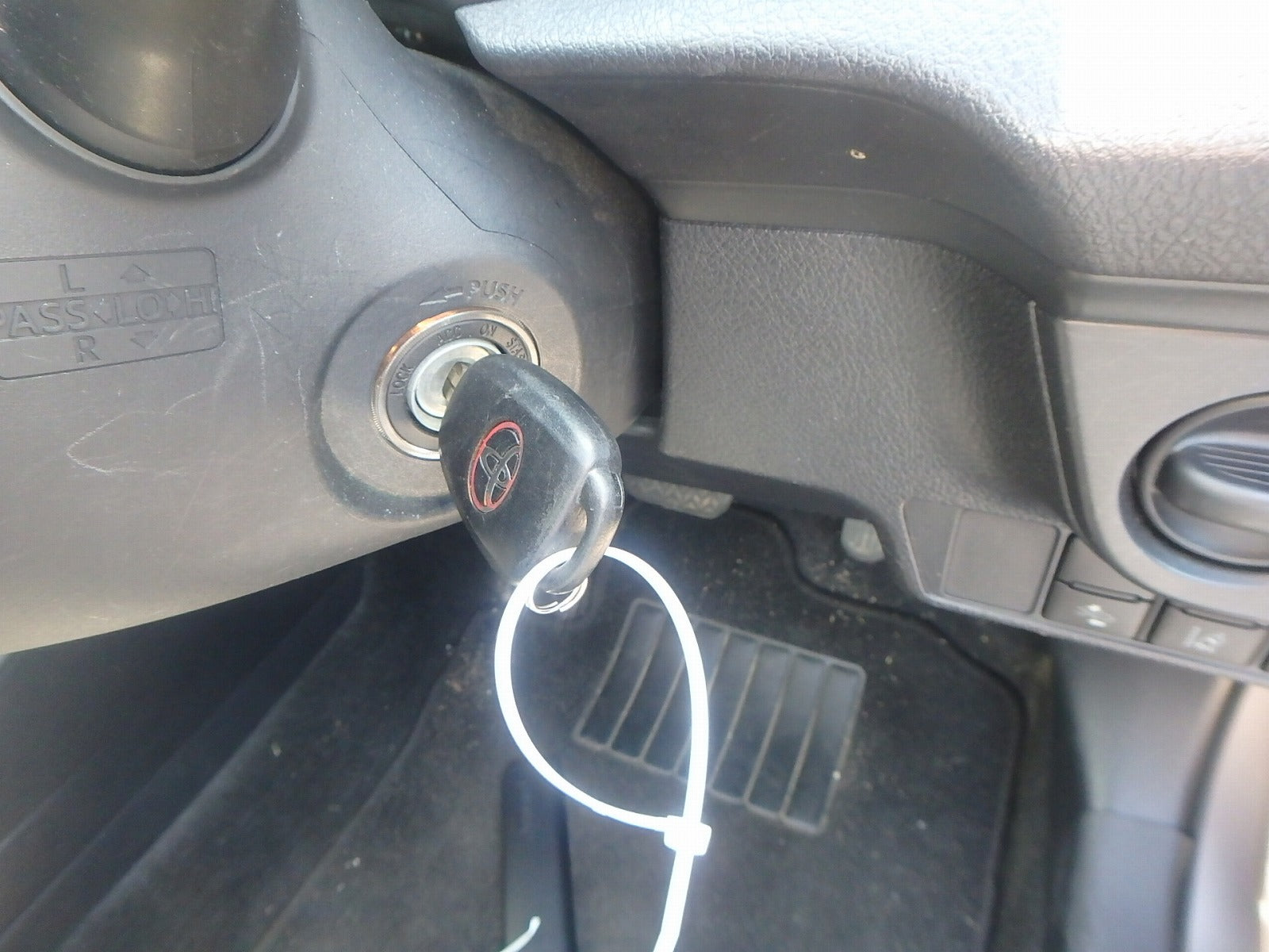 TOYOTA COROLLA AXIO-1.5X AWD 4WD-2019