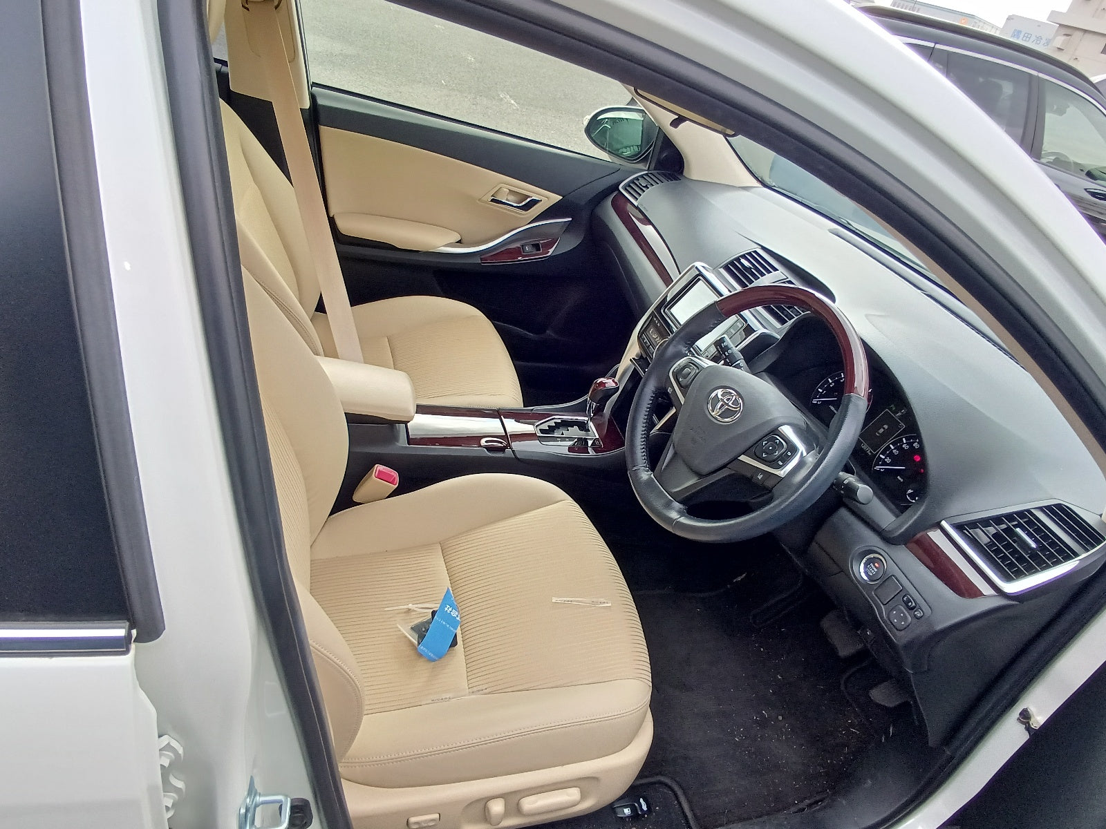 TOYOTA PREMIO-1.5F EX PACK-2021 WHITE