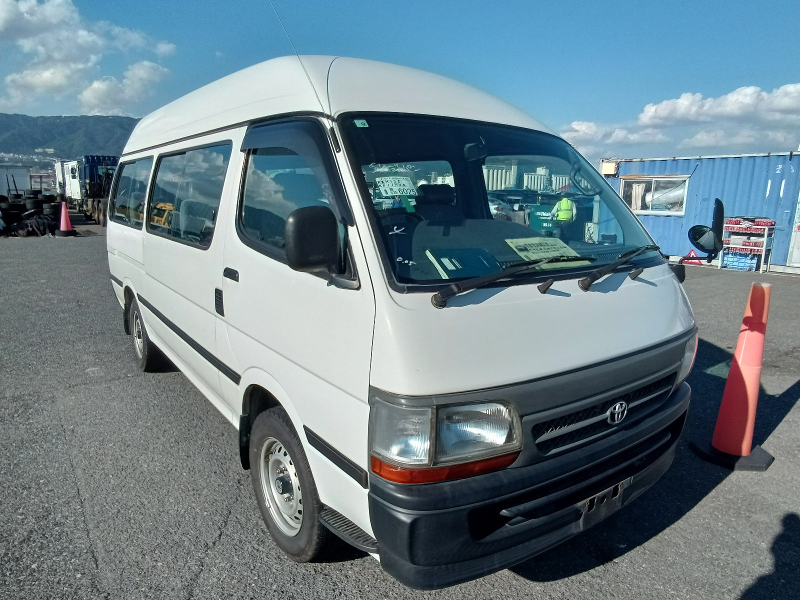 TOYOTA HIACE GL 2003