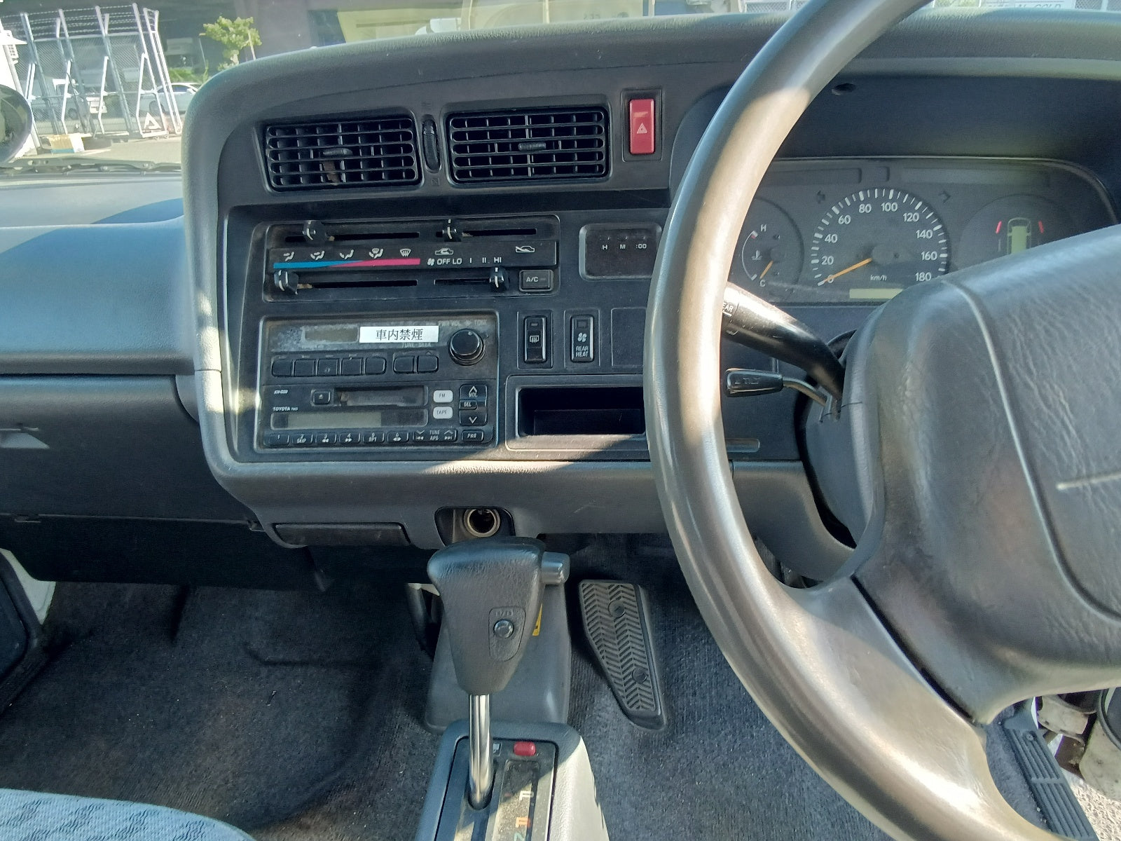 TOYOTA HIACE GL 2003