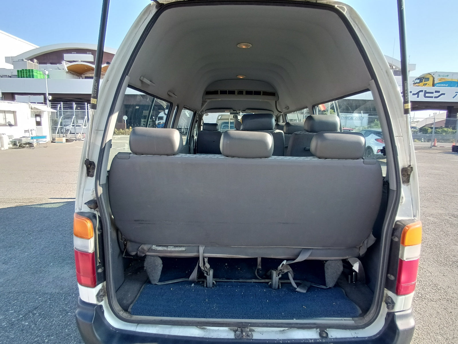 TOYOTA HIACE GL 2003