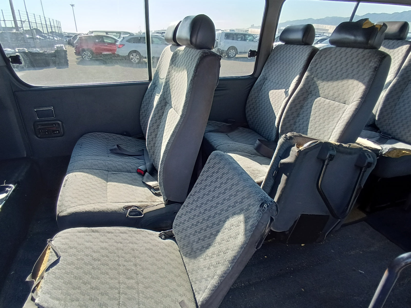 TOYOTA HIACE GL 2003