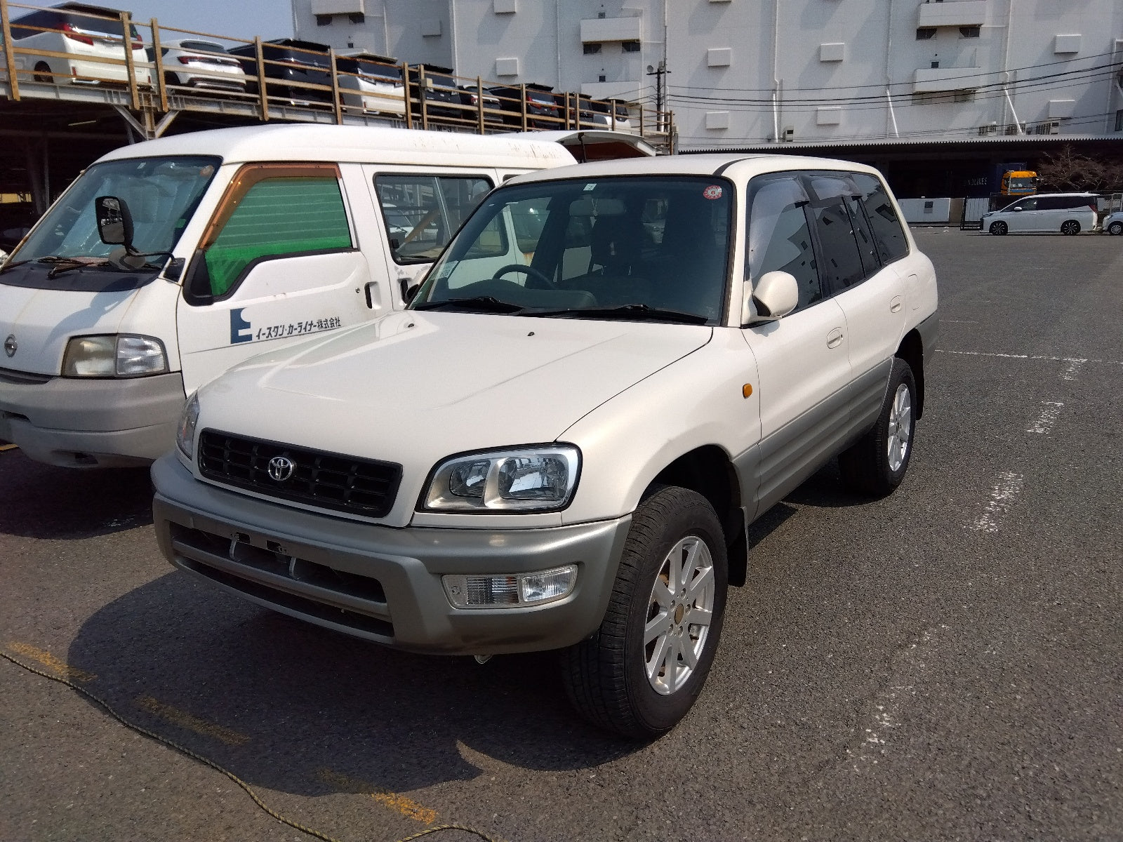 TOYOTA RAV4 - J-V - 2000