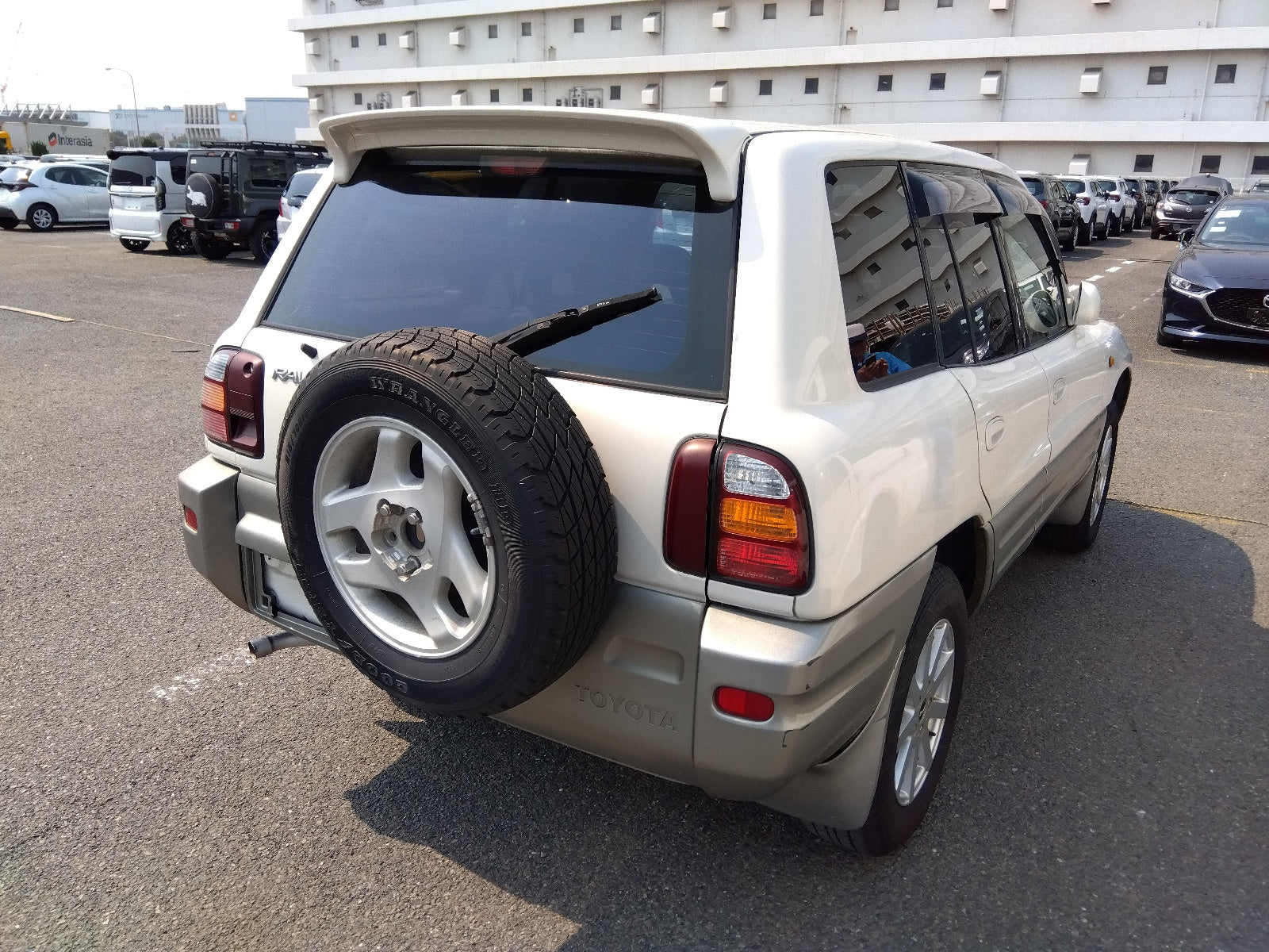 TOYOTA RAV4 - J-V - 2000