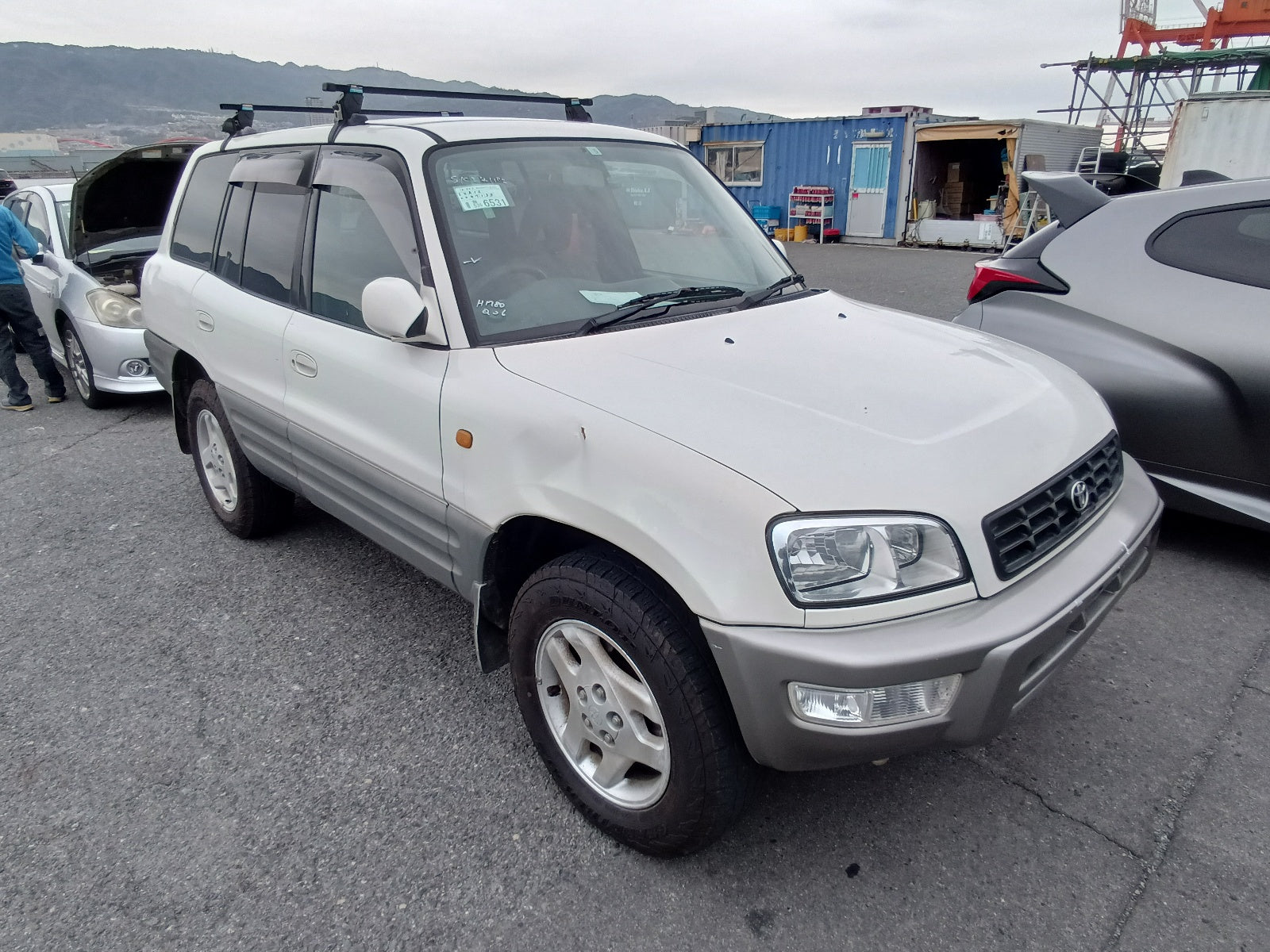 TOYOTA RAV4-J-2000 PEARL