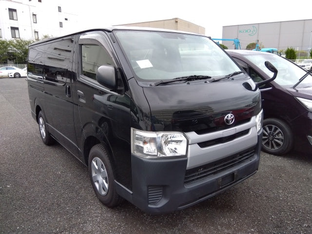 TOYOTA HIACE VAN-LONG DX-2019