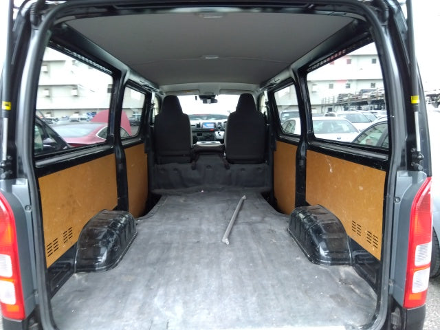 TOYOTA HIACE VAN-LONG DX-2019