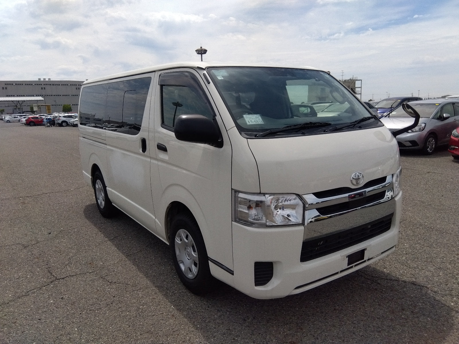 TOYOTA HIACE VAN-2020