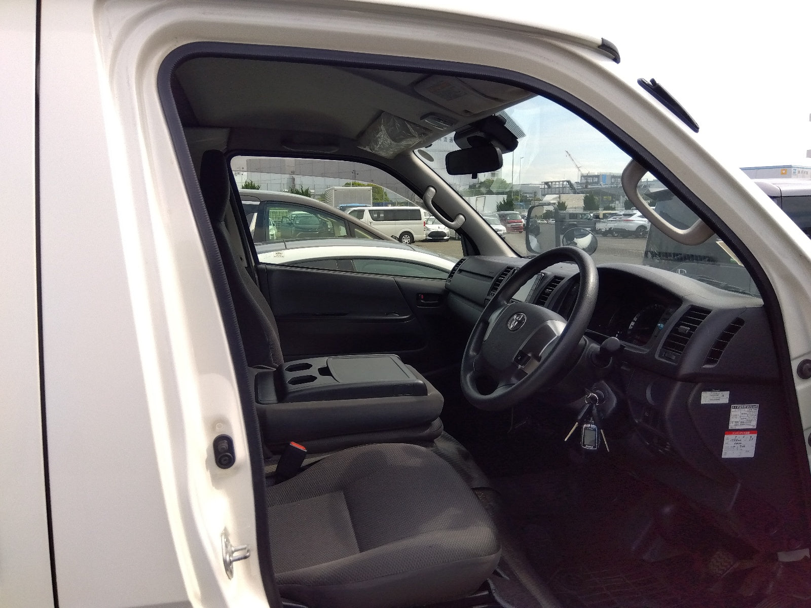 TOYOTA HIACE VAN-DX-2020