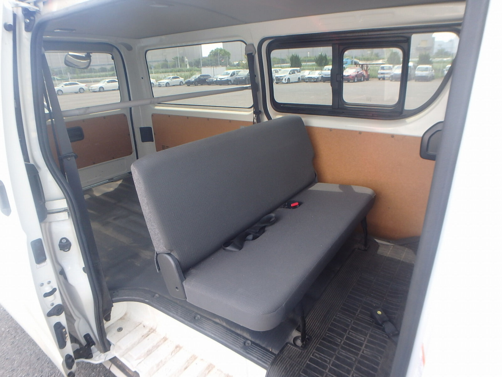 TOYOTA HIACE VAN-2019