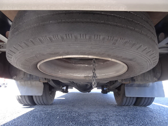 TOYOTA COROLLA COASTER 2005