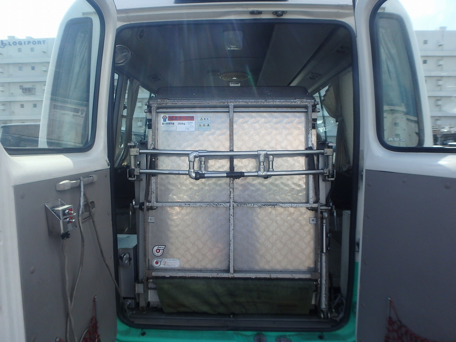 TOYOTA COASTER 2004 LX