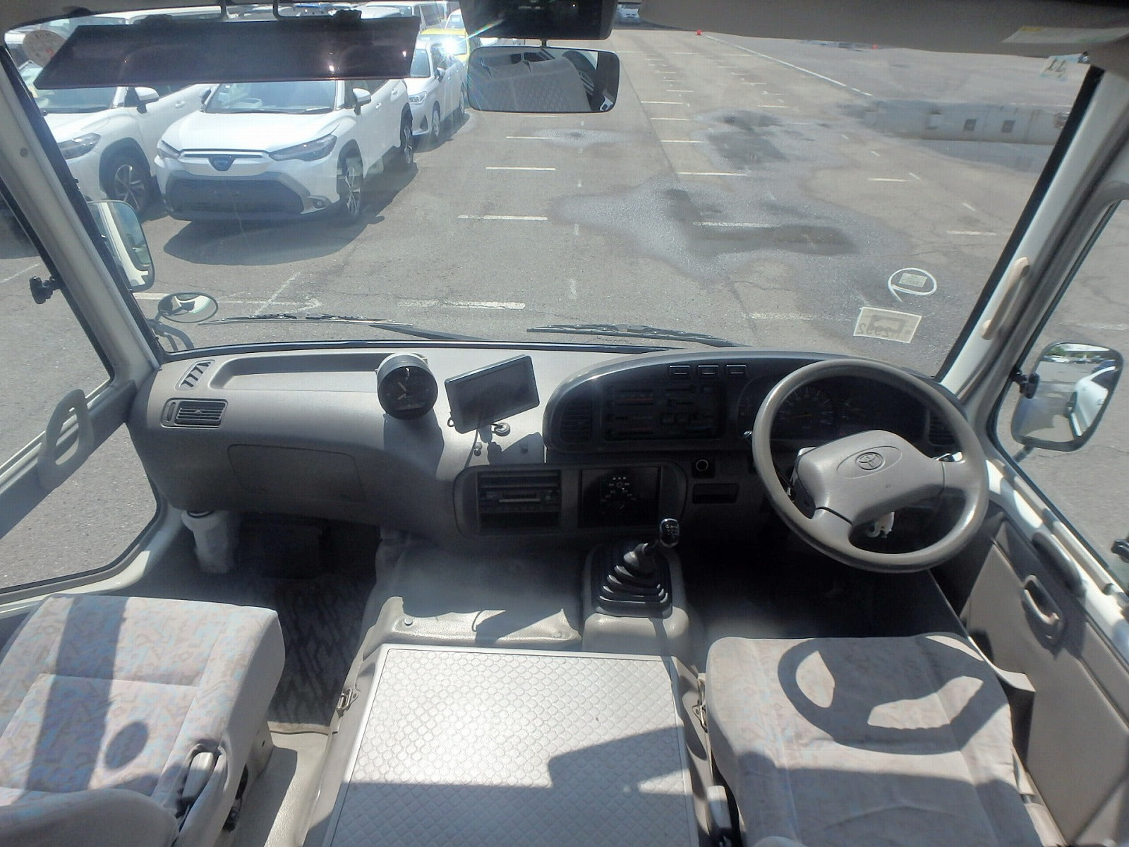 TOYOTA COASTER 2004 LX