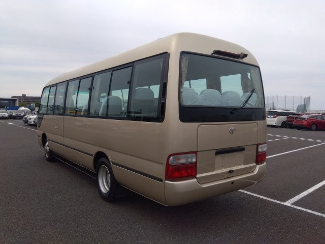 TOYOTA COASTER 2005
