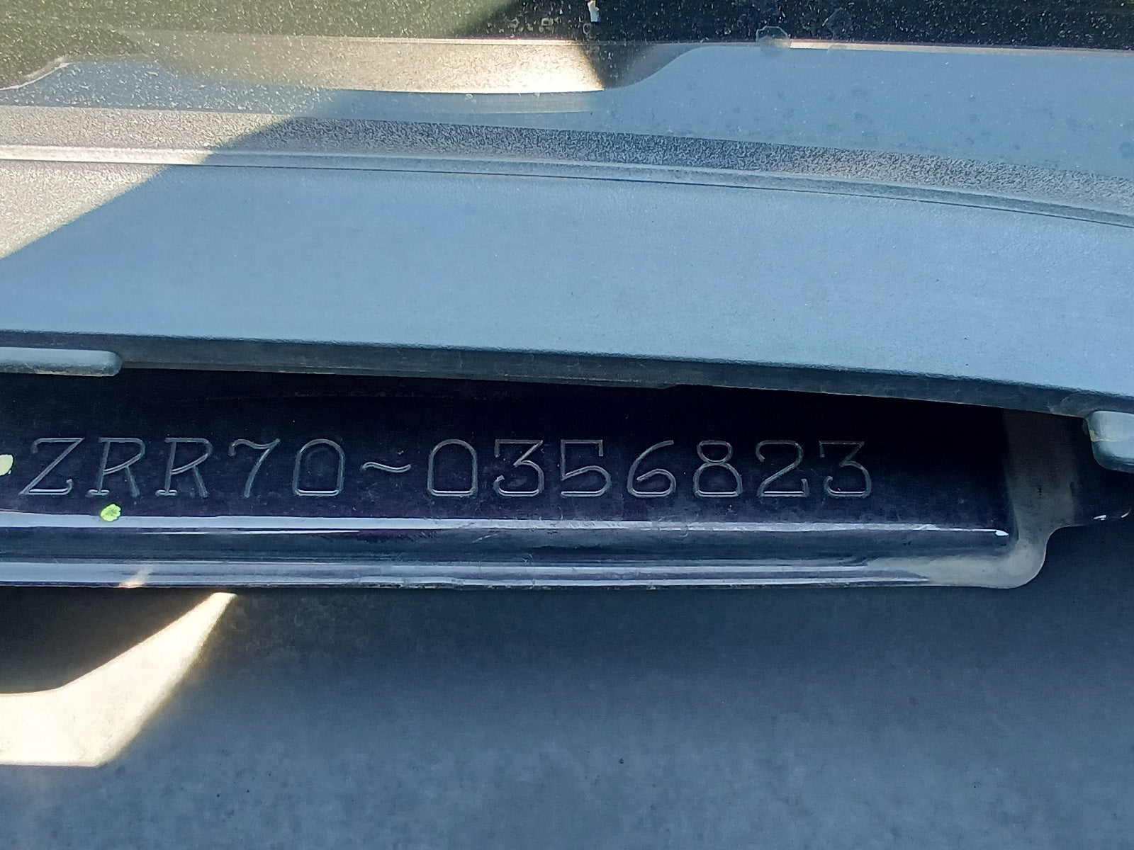 TOYOTA VOXY-ZS EDITON- 2010