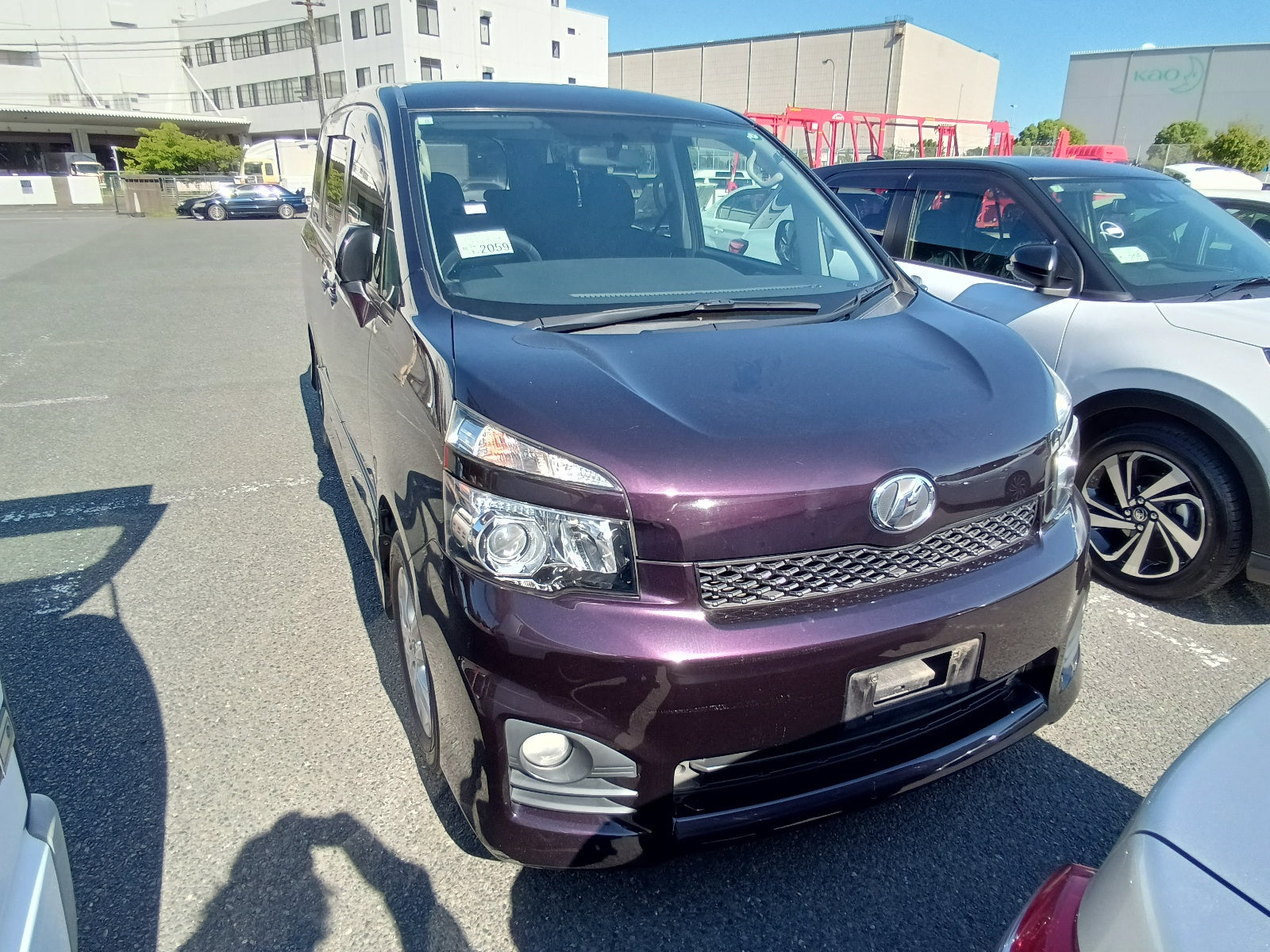 TOYOTA VOXY-ZS EDITON- 2010