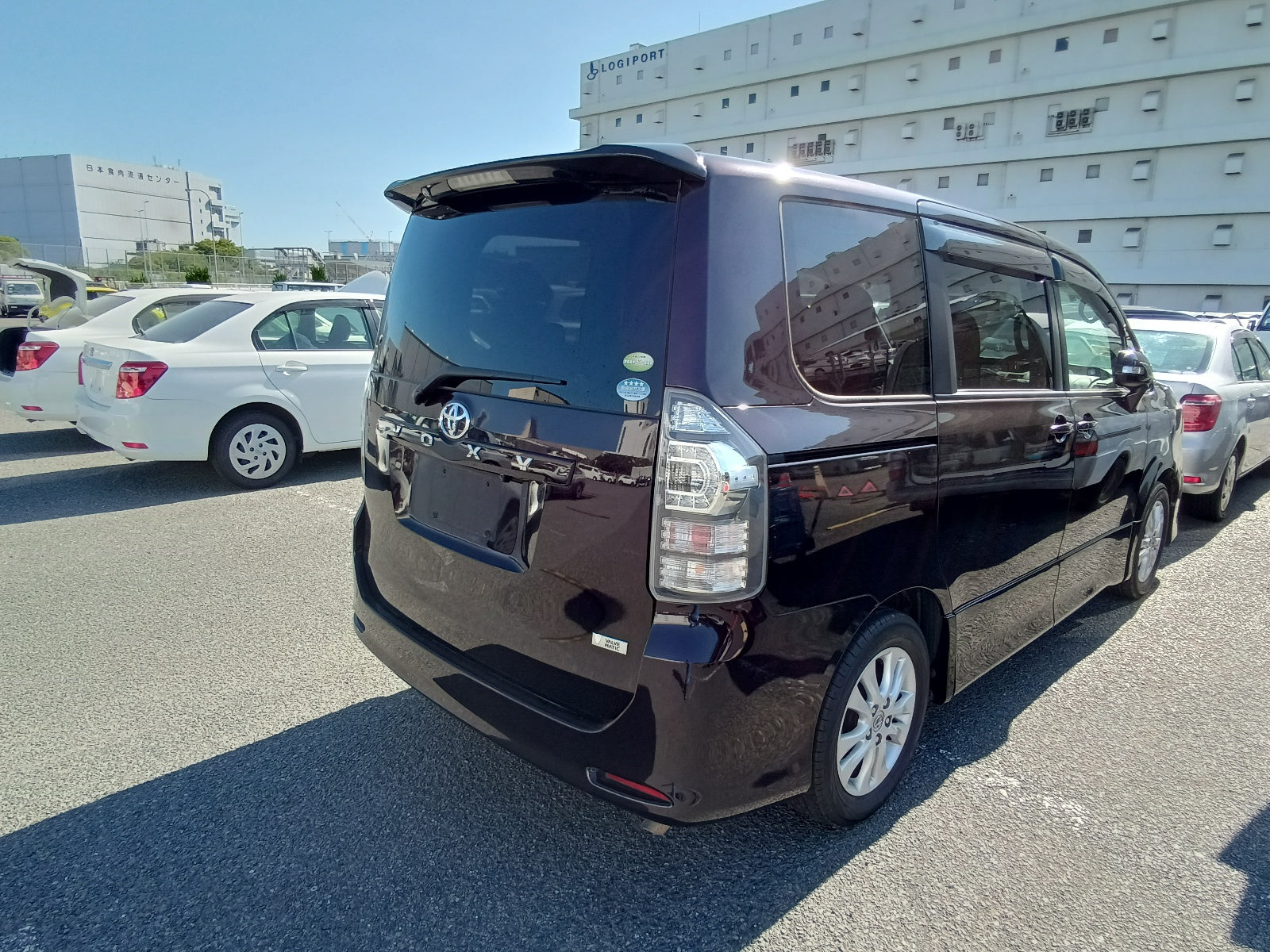 TOYOTA VOXY-ZS EDITON- 2010