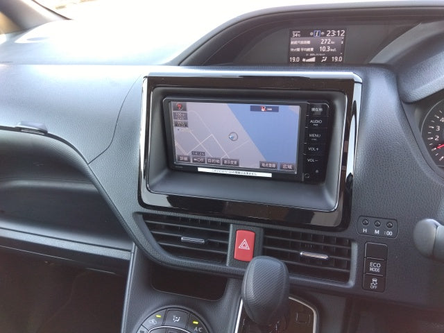 TOYOTA NOAH- X -2019