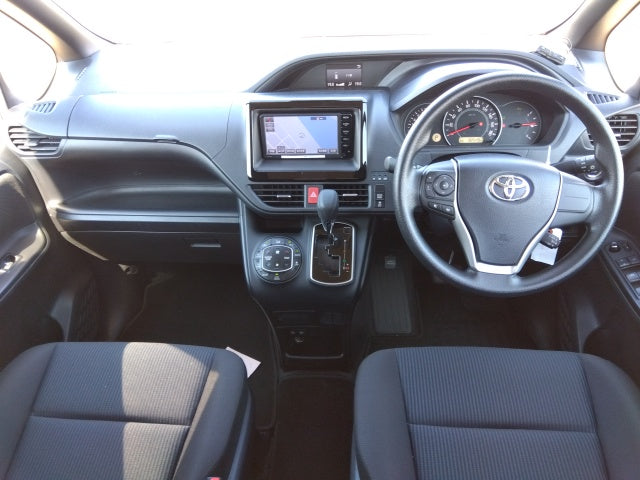 TOYOTA NOAH- X -2019