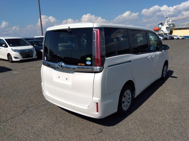 TOYOTA NOAH- X -2019
